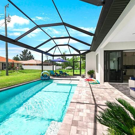 Perfect Oasis Retreat ! 2023 Luxury Built Home, Heated Pool And Games Cape Coral Bagian luar foto